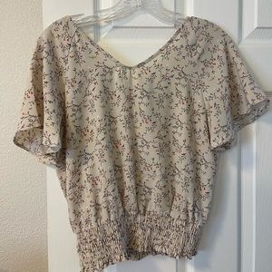 super cute cropped top size Small